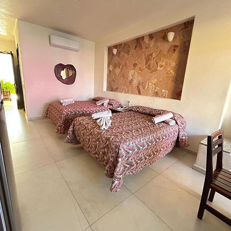 Amparo Resort 洛斯阿亚拉 外观 照片