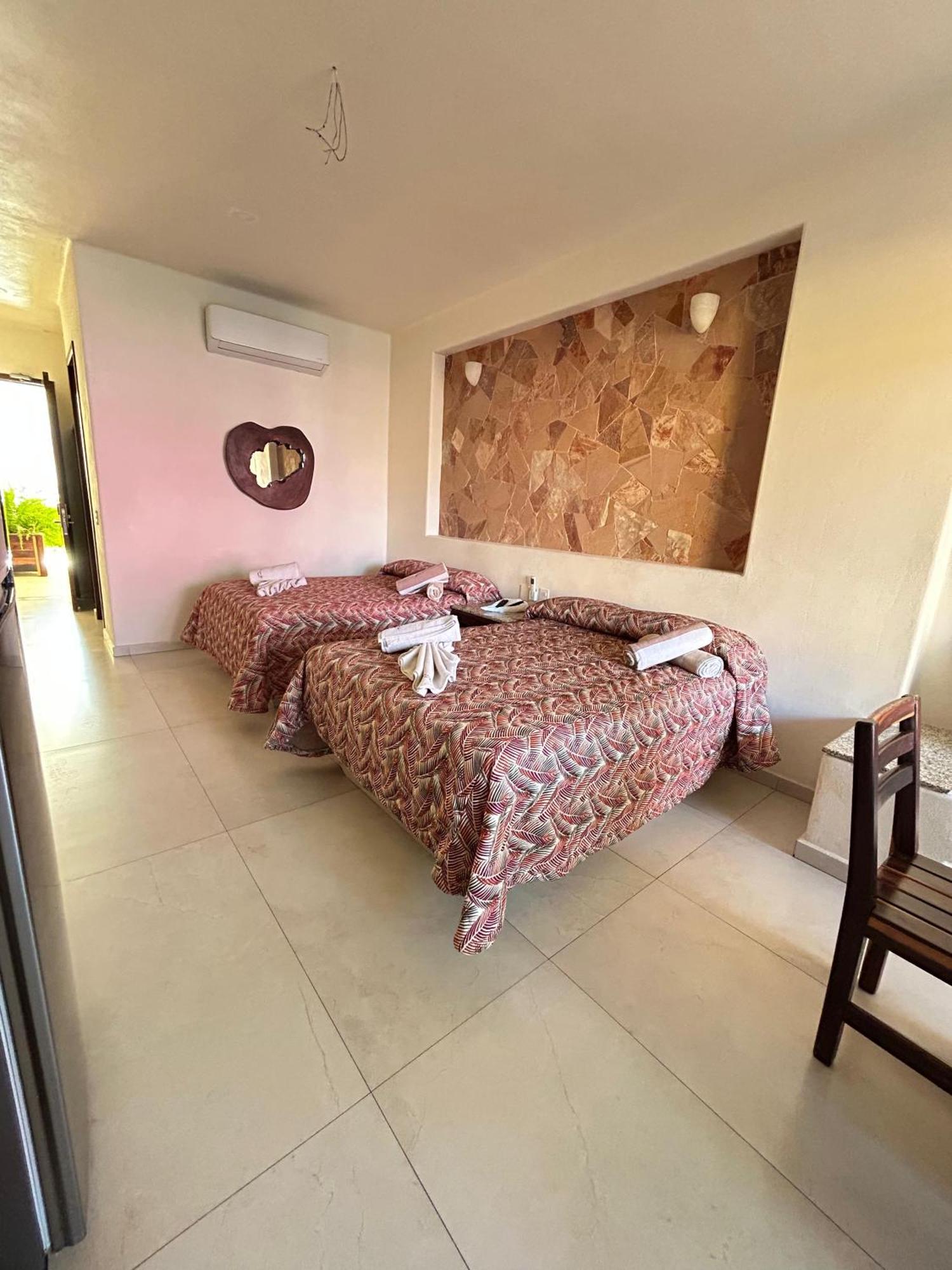 Amparo Resort 洛斯阿亚拉 外观 照片